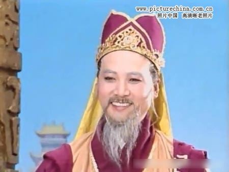 Trong tập “4 lần xuống động không đáy”, Trì Trọng Thụy vào vai một vị thần tiên đến giúp Đường Tăng thu phục bạch chuột tinh.